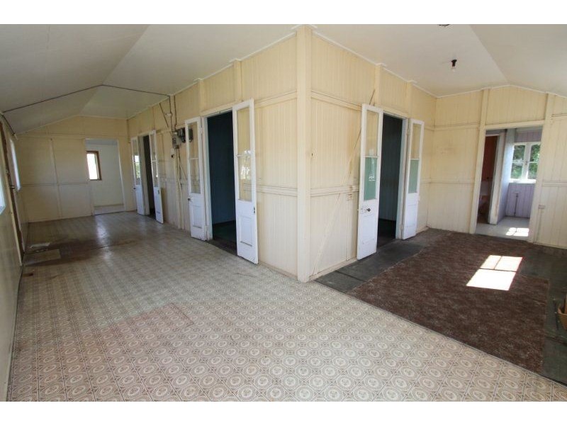 82 Twelfth Avenue, Home Hill QLD 4806