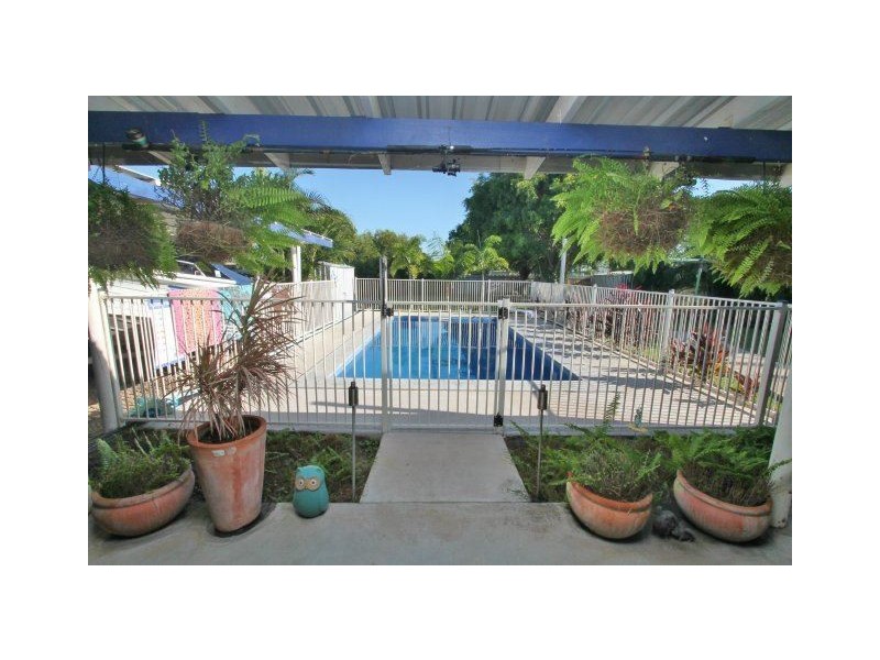 27 Munro Street, Brandon QLD 4808