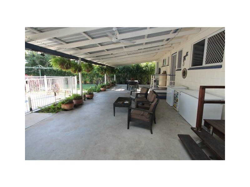 27 Munro Street, Brandon QLD 4808