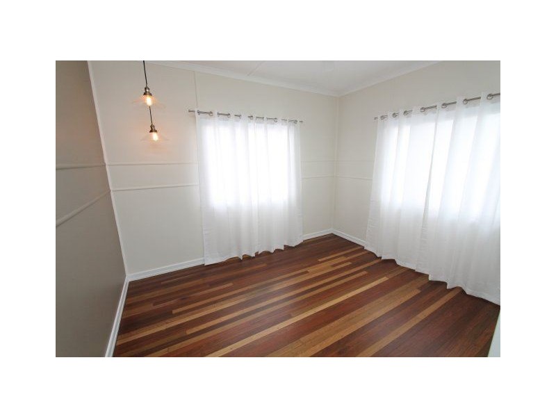 147 Ninth Avenue, Home Hill QLD 4806