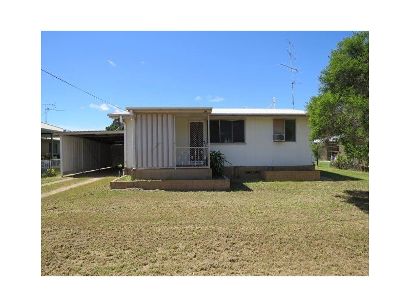 101 Twelfth Avenue, Home Hill QLD 4806