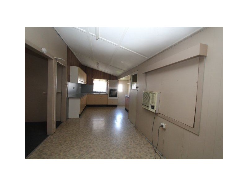 6 Third Street, Home Hill QLD 4806