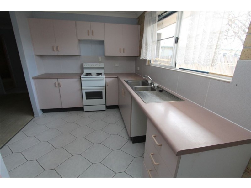 4/111 Wilmington Street, Ayr QLD 4807