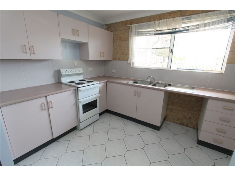 4/111 Wilmington Street, Ayr QLD 4807