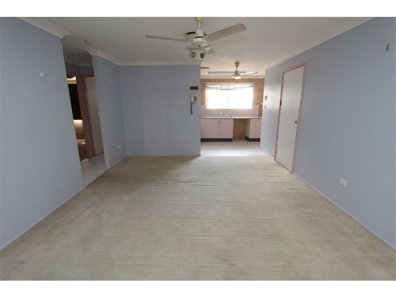 4/111 Wilmington Street, Ayr QLD 4807