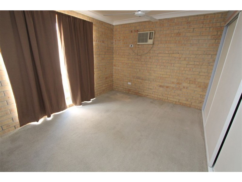 4/111 Wilmington Street, Ayr QLD 4807