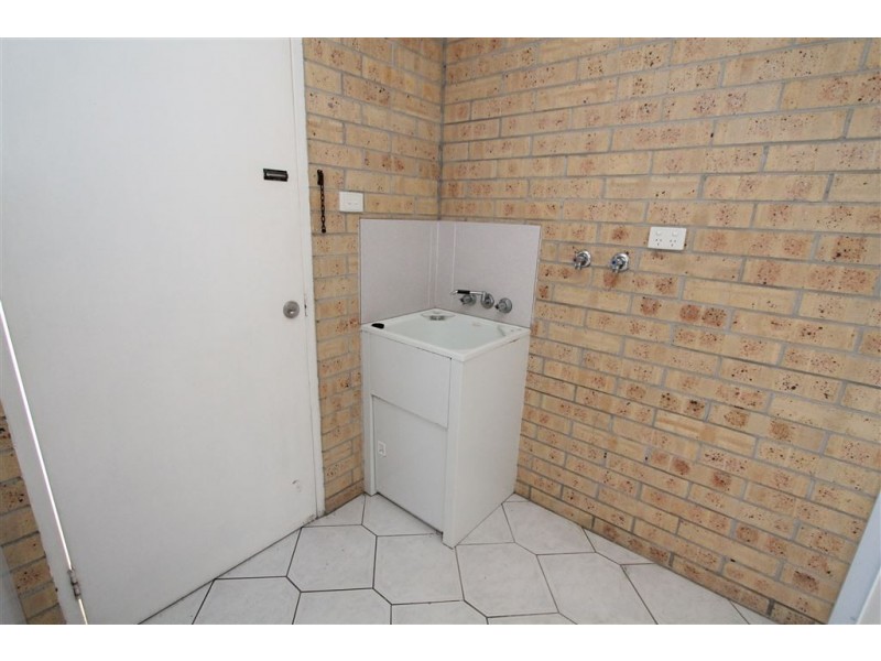 4/111 Wilmington Street, Ayr QLD 4807