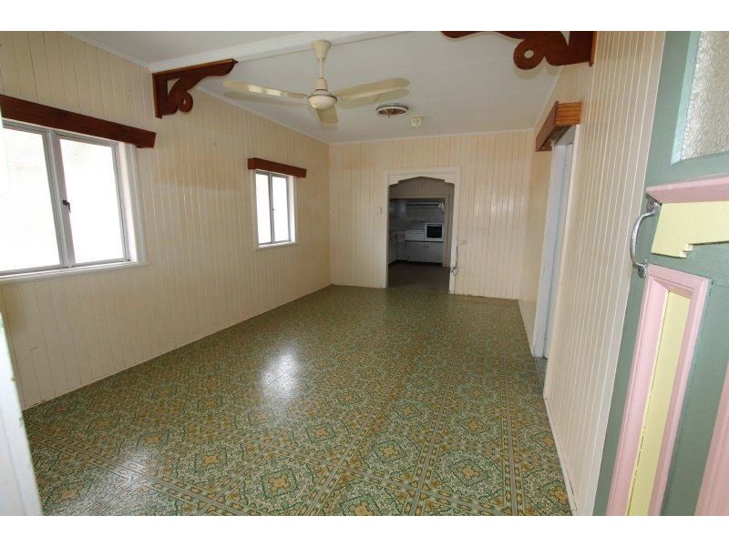 33 Mary Street, Ayr QLD 4807