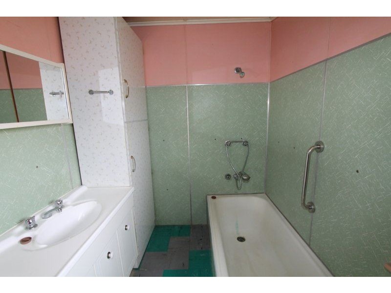 33 Mary Street, Ayr QLD 4807