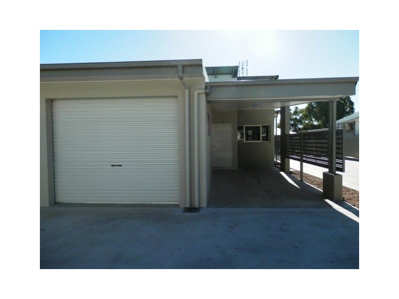 5/6-8 Queen Street, Ayr QLD 4807