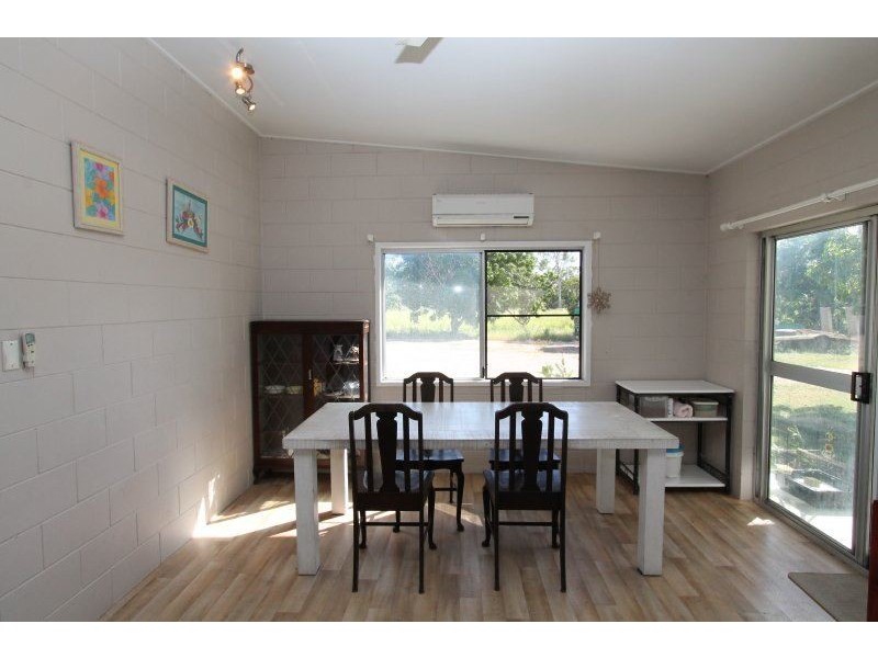 35 Juanita Drive, Mount Kelly QLD 4807