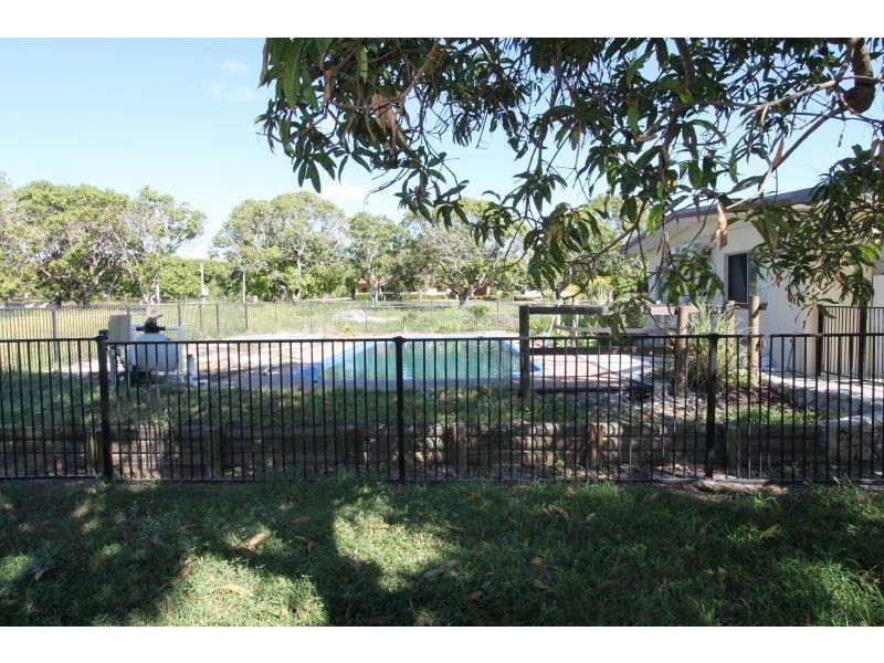 35 Juanita Drive, Mount Kelly QLD 4807