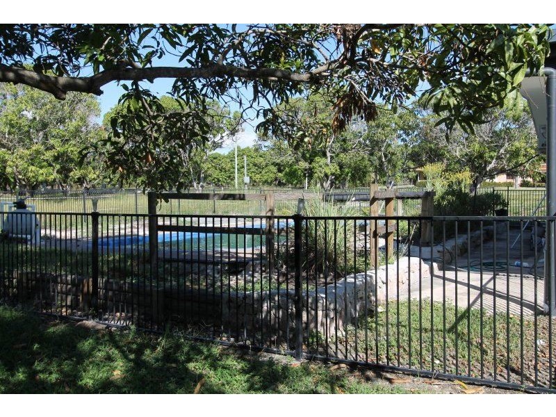 35 Juanita Drive, Mount Kelly QLD 4807