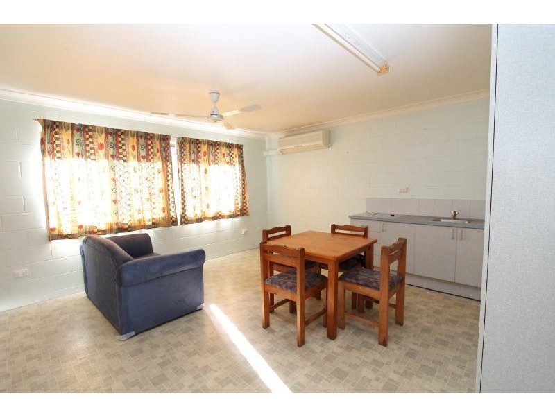 2/148 Graham Street, Ayr QLD 4807
