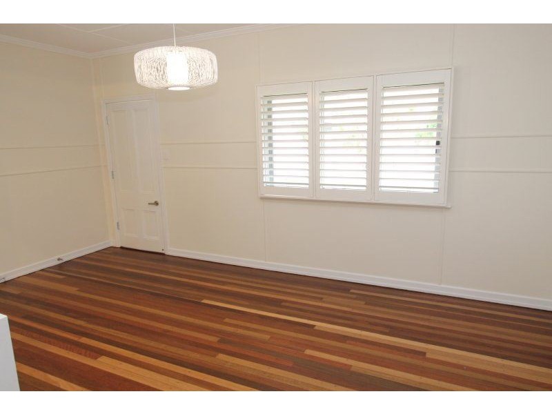 143 Ninth Avenue, Home Hill QLD 4806