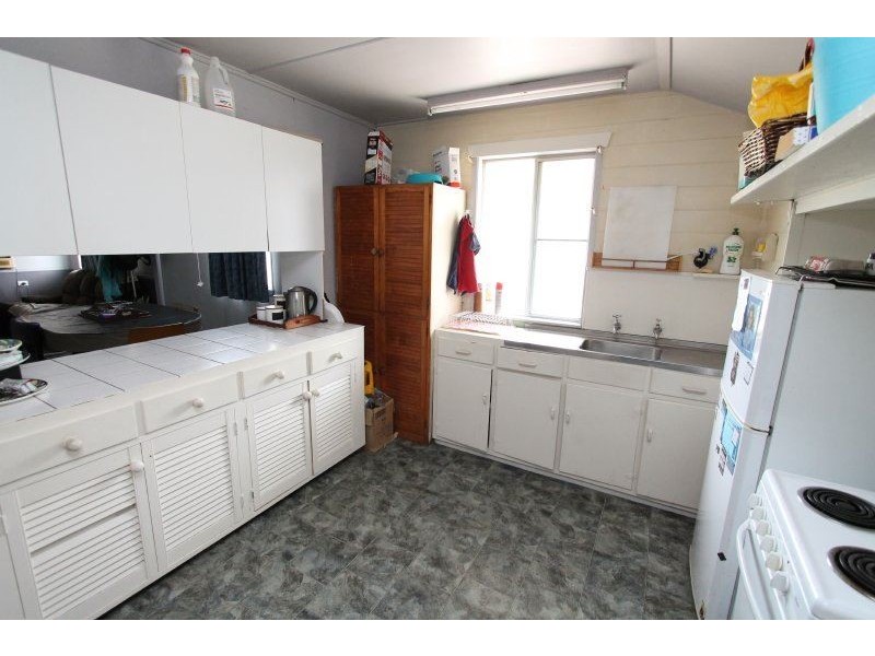 120 Ninth Avenue, Home Hill QLD 4806