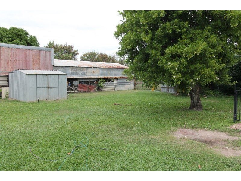120 Ninth Avenue, Home Hill QLD 4806