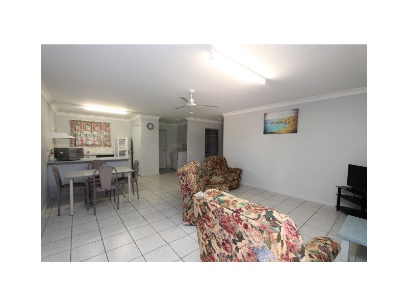 2/14 Parker Street, Ayr QLD 4807