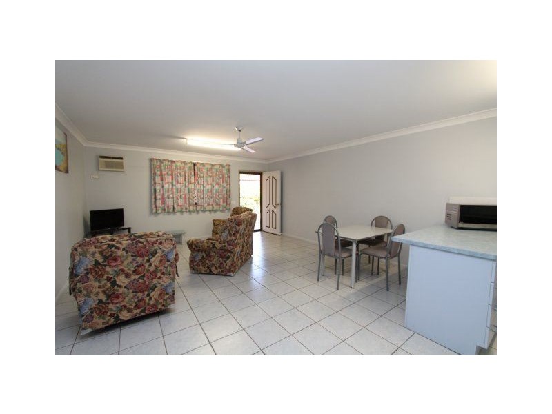 2/14 Parker Street, Ayr QLD 4807