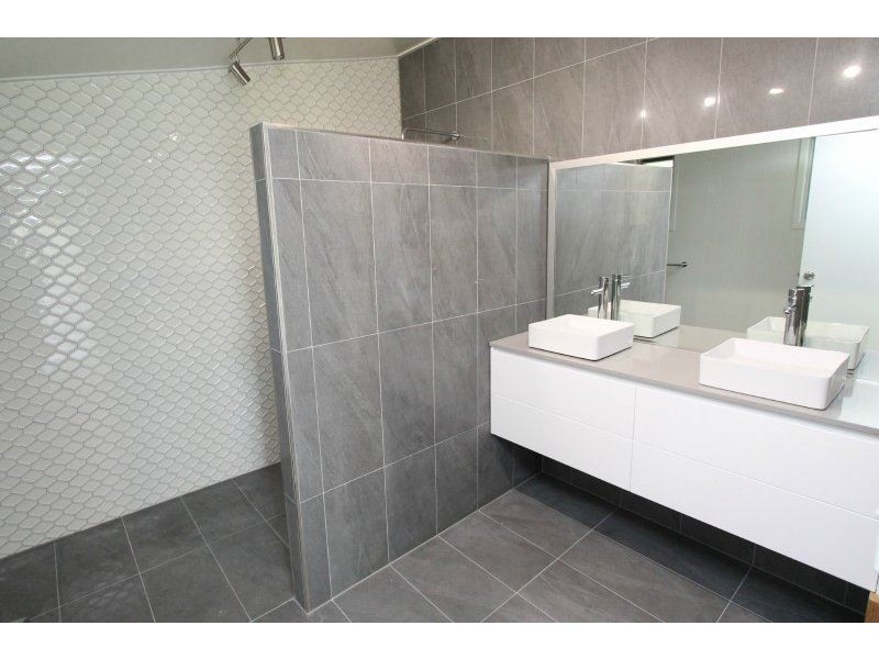 76 Old Home Hill Road, Ayr QLD 4807