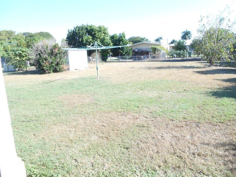 42 Eleventh Avenue, Home Hill QLD 4806