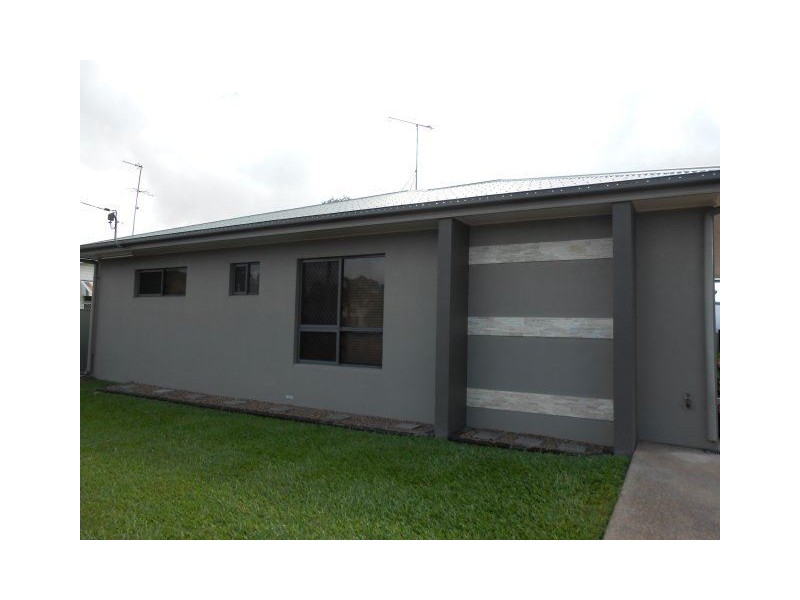1/181 Macmillan Street, Ayr QLD 4807