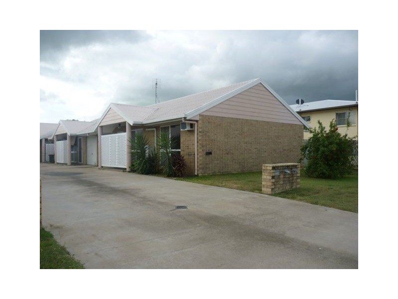 1/111 Wilmington Street, Ayr QLD 4807