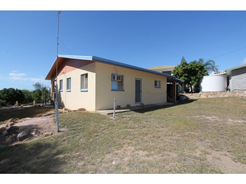 17 Aivu Avenue, Wunjunga QLD 4806