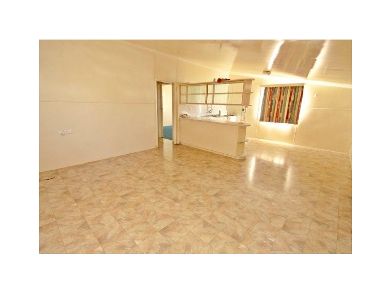 18 Cole Street, Ayr QLD 4807