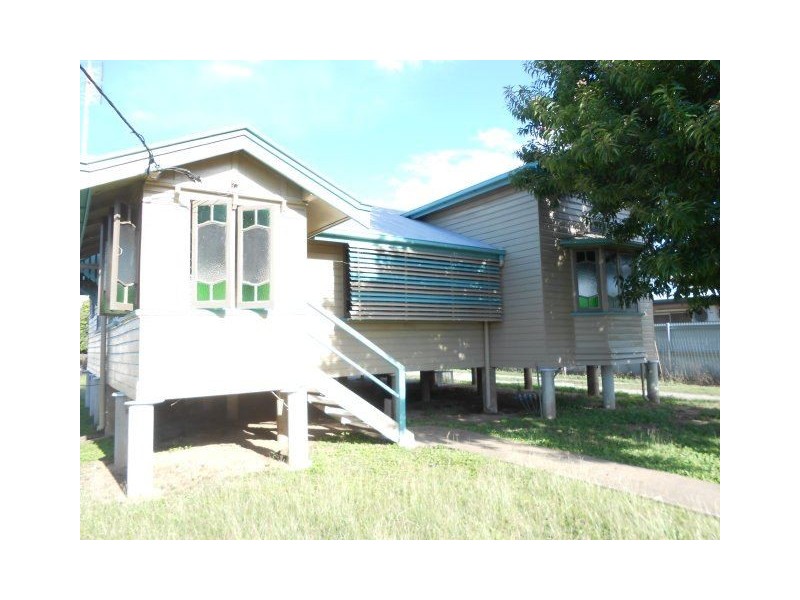 14 Munro Street, Ayr QLD 4807