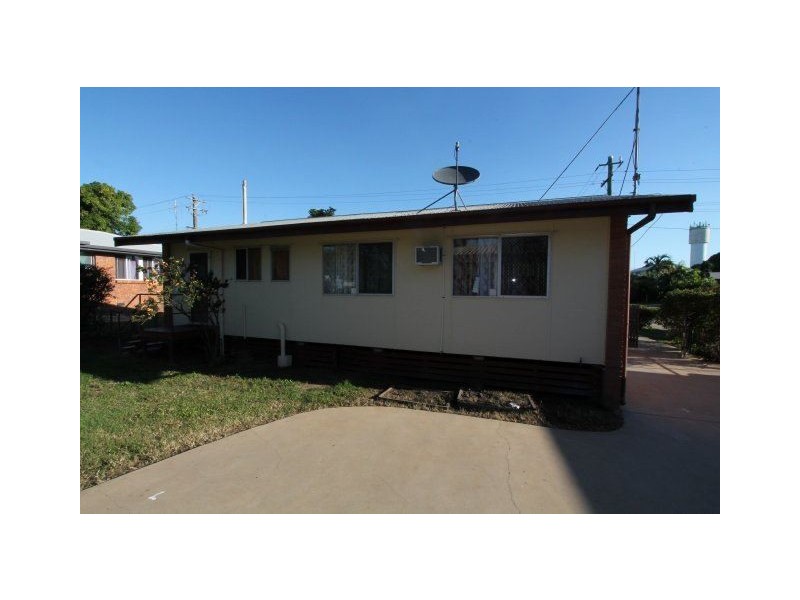 90 Chippendale Street, Ayr QLD 4807