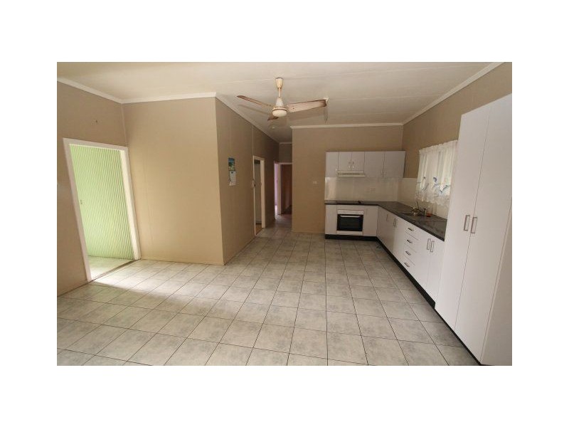 12 Ross Street, Ayr QLD 4807