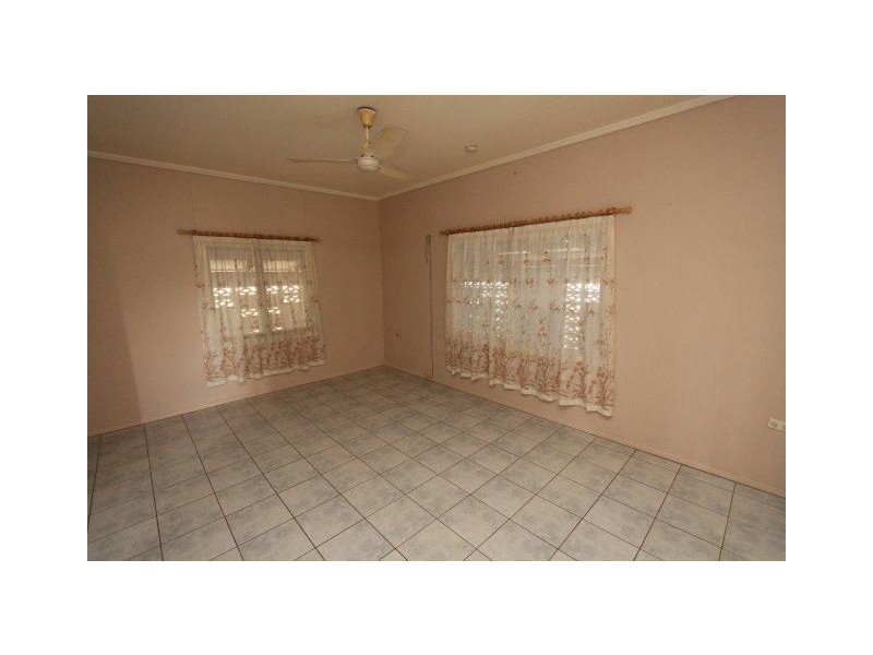 12 Ross Street, Ayr QLD 4807