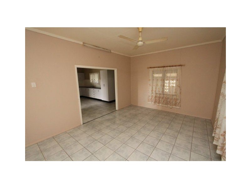 12 Ross Street, Ayr QLD 4807