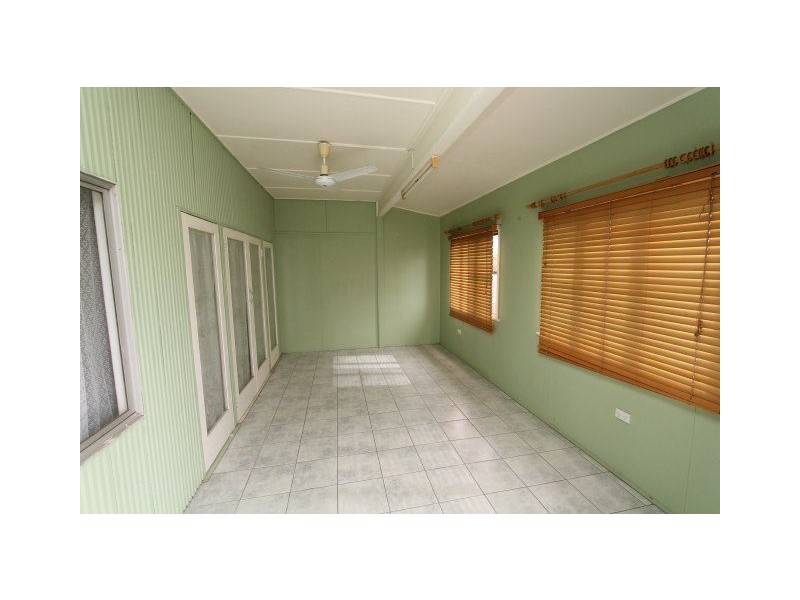 12 Ross Street, Ayr QLD 4807