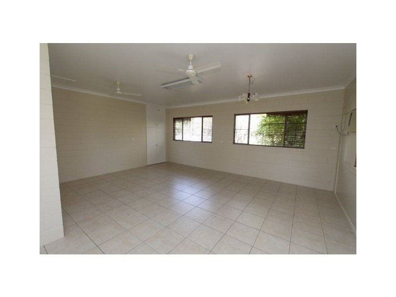 87 Juanita Drive, Mount Kelly QLD 4807