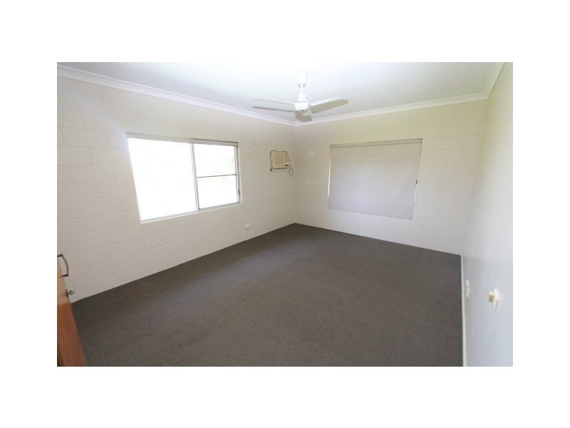87 Juanita Drive, Mount Kelly QLD 4807