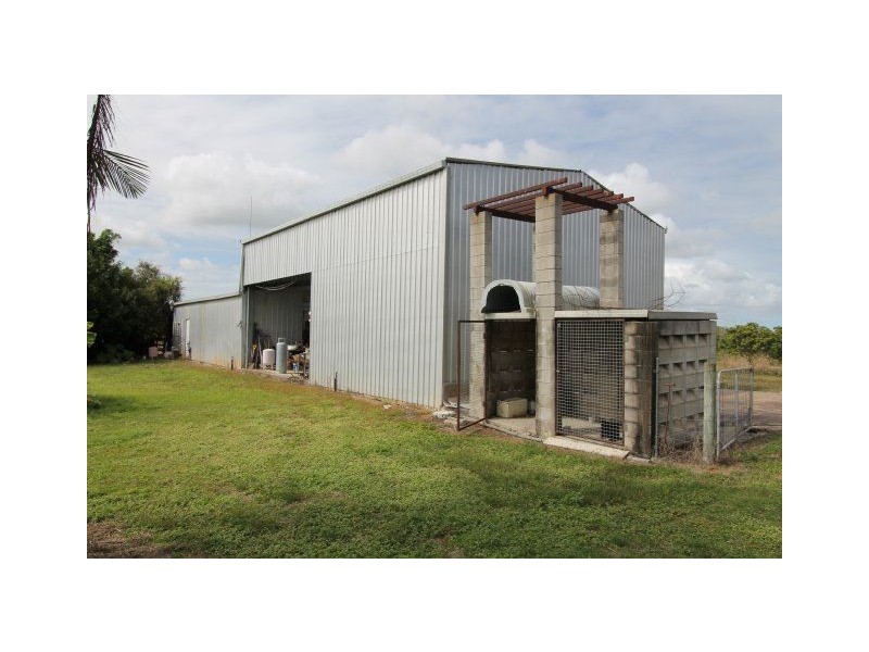 39 Plantation Avenue, Horseshoe Lagoon QLD 4809
