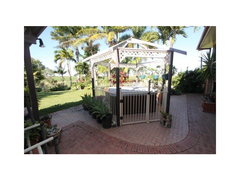8 McIntyre Place, Ayr QLD 4807