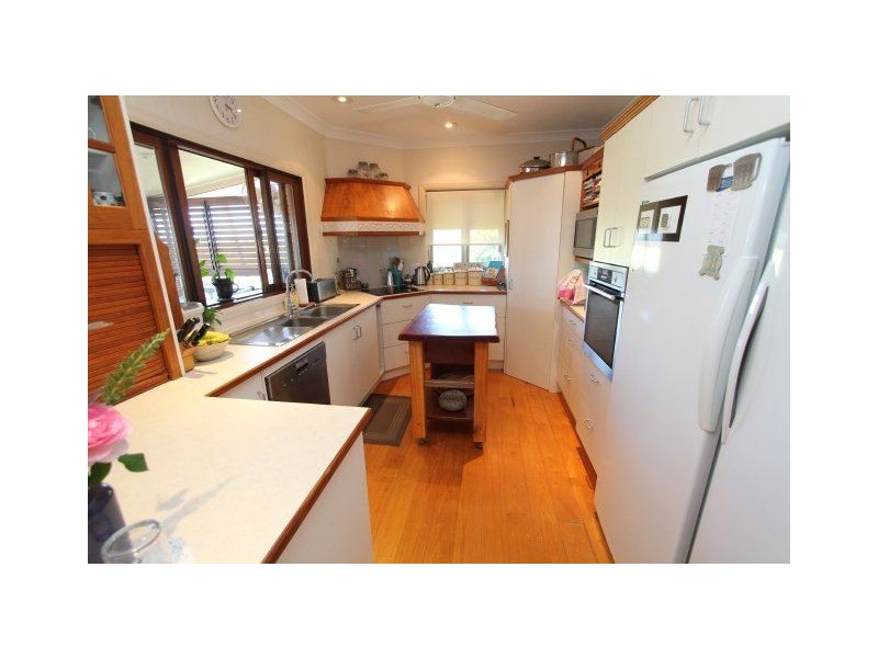 8 McIntyre Place, Ayr QLD 4807