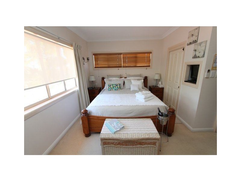 8 McIntyre Place, Ayr QLD 4807