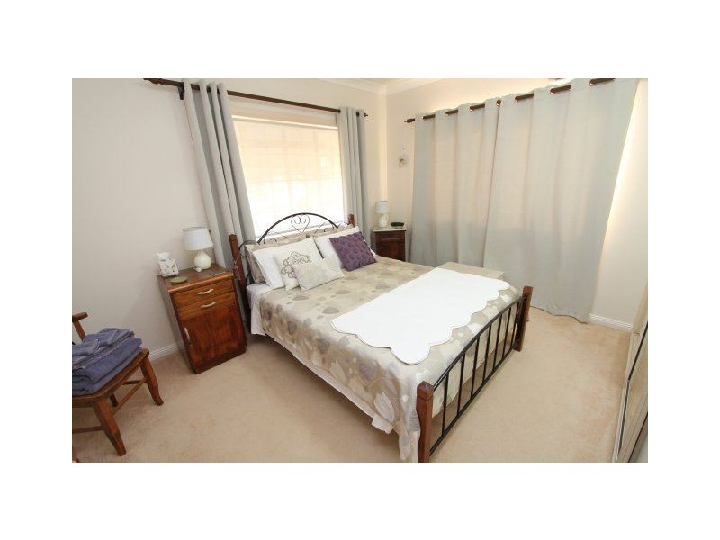 8 McIntyre Place, Ayr QLD 4807