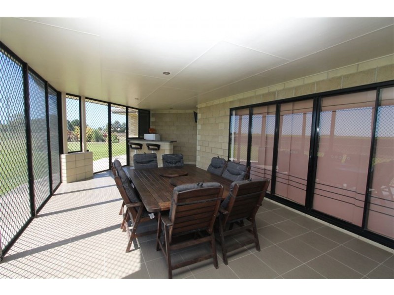 44 Loram Road, Jarvisfield QLD 4807