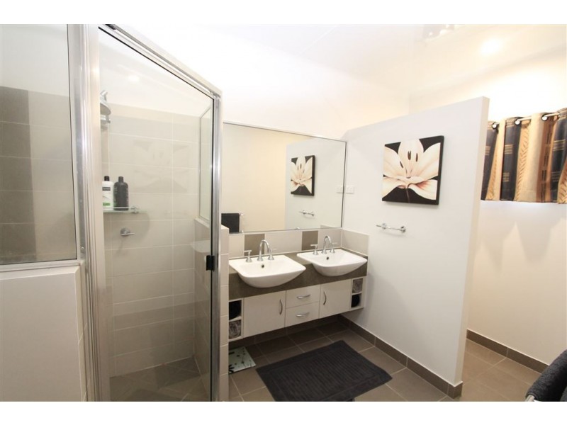 44 Loram Road, Jarvisfield QLD 4807