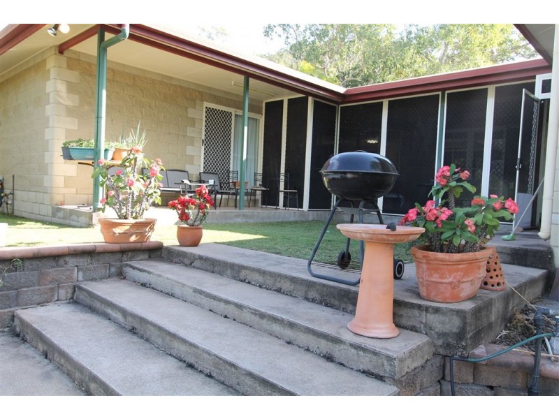 63 Castorina Drive, Mount Kelly QLD 4807