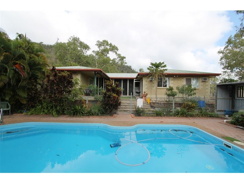 63 Castorina Drive, Mount Kelly QLD 4807
