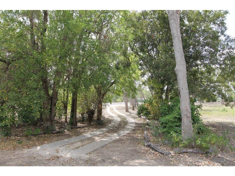 63 Castorina Drive, Mount Kelly QLD 4807