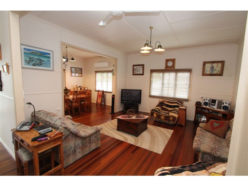 100 Beach Road, Ayr QLD 4807
