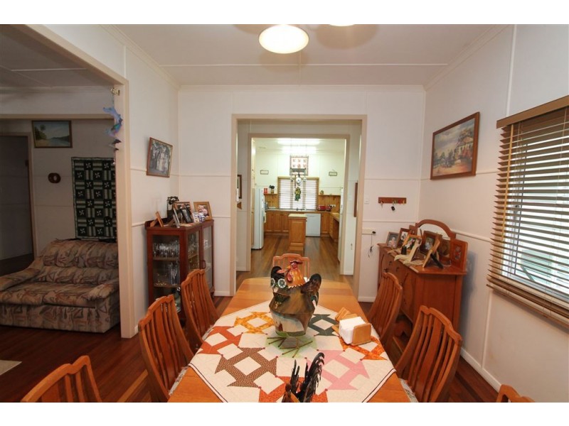 100 Beach Road, Ayr QLD 4807