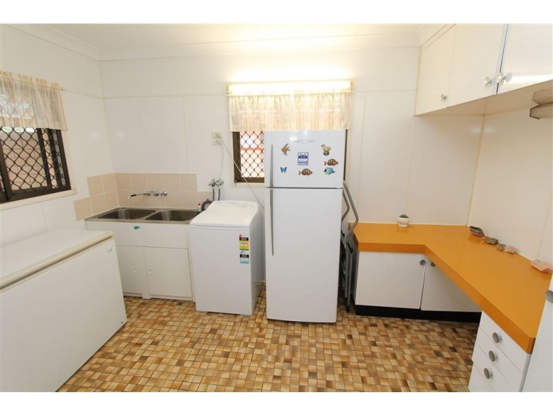 69 Young Street, Ayr QLD 4807